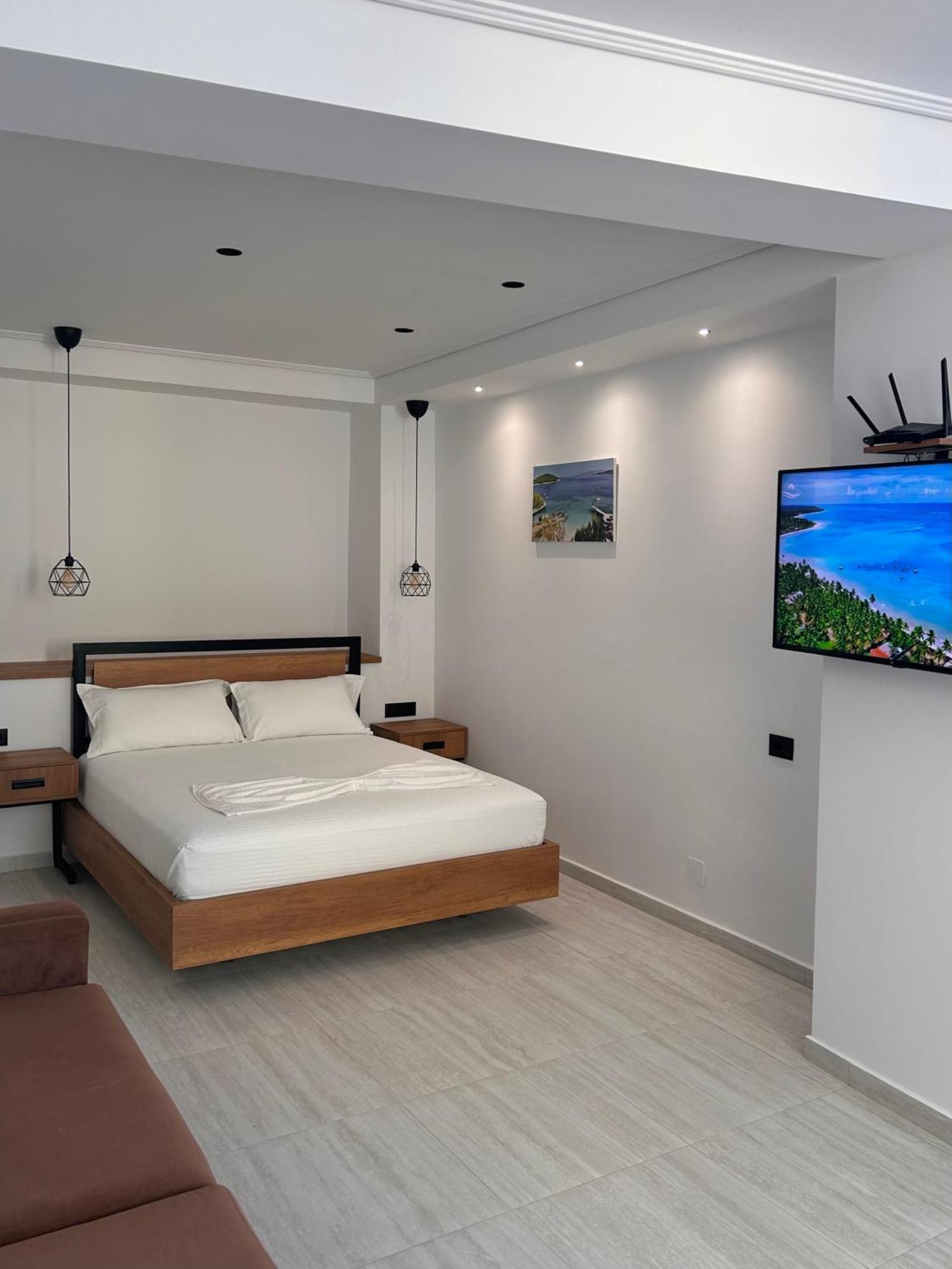 Crown Apartment Σαράντα Εξωτερικό φωτογραφία
